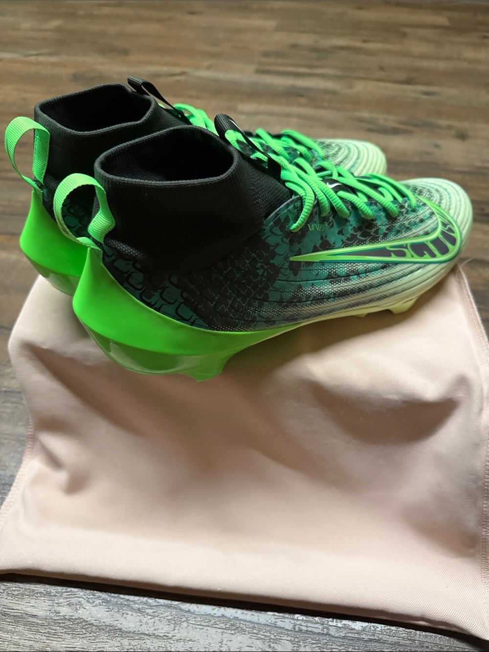 Nike Zoom Air Vapor Pro 1
CeeDee Lamb Sequoia “Limited Edition “